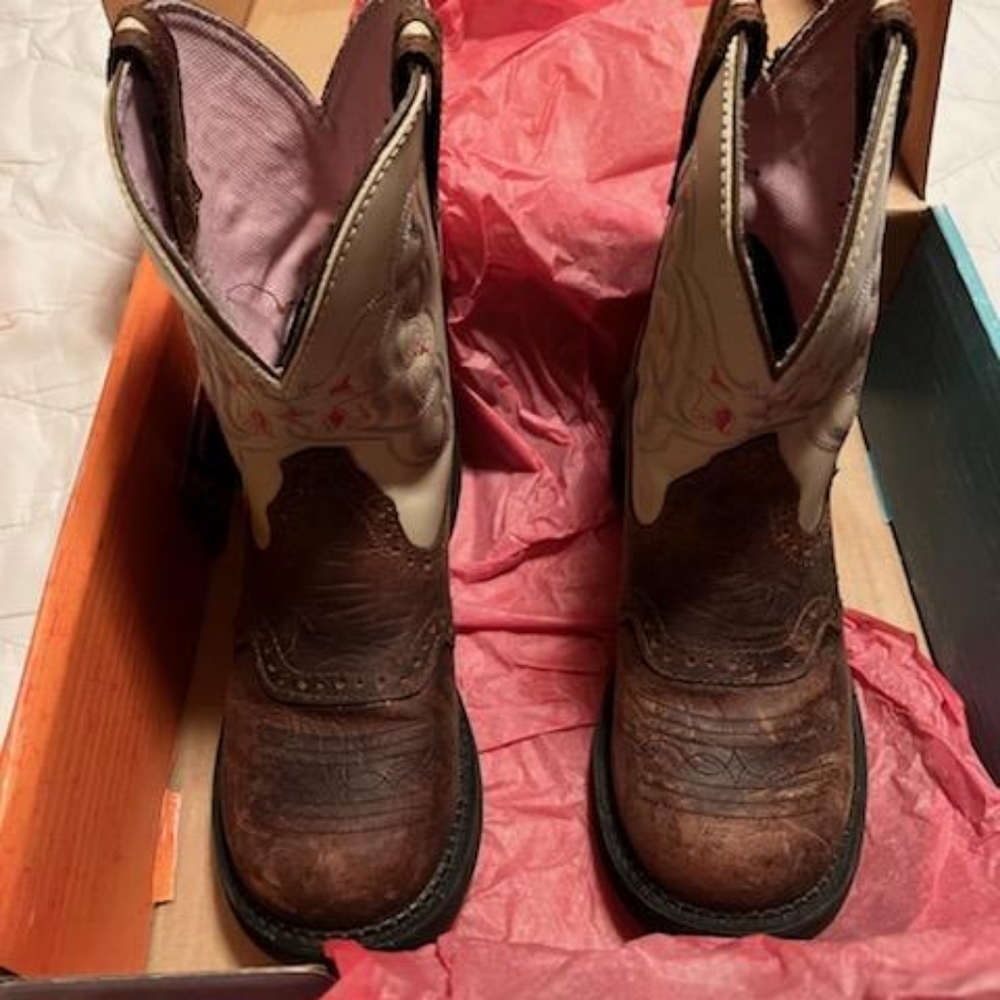 Justin Gypsy's Like New in Box